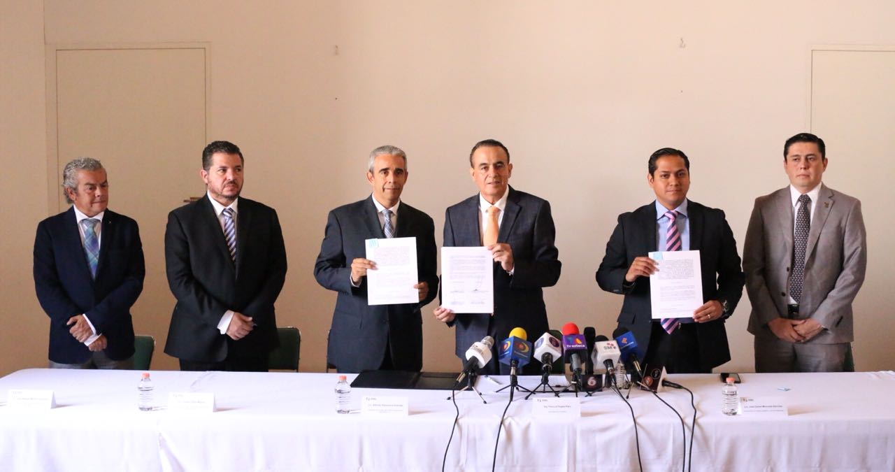 Signa Gobierno del Estado y Colegio de Notarios, convenio para reducir