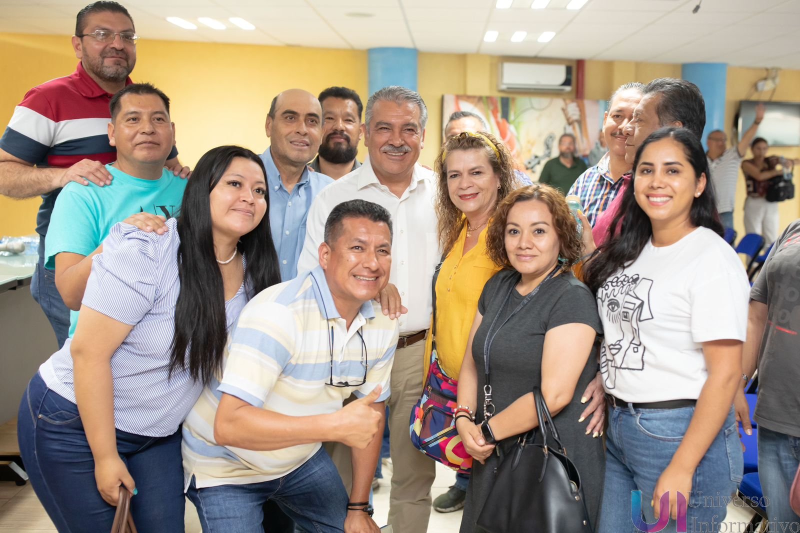 Asegura Morón a maestros defensa de sus derechos laborales