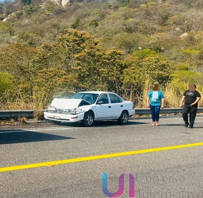 Choque por alcance en la Autopista Siglo XXI deja una persona con lesiones leves