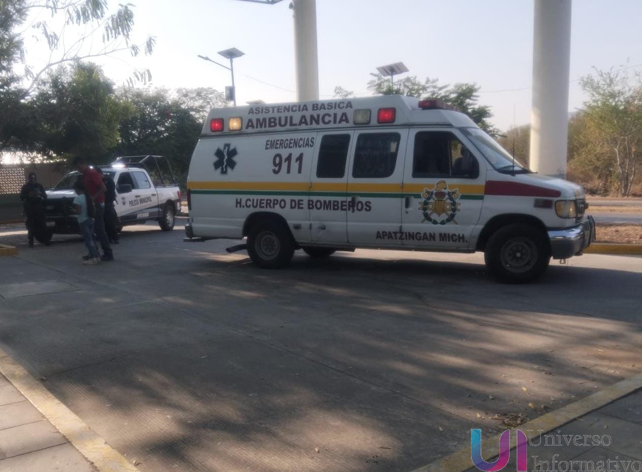 Mujer resulta lesionada tras ser atropellada en Apatzingán