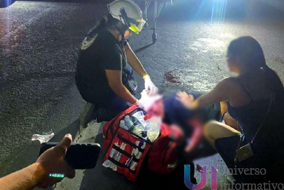 Accidente de motocicleta en Apatzingán deja un menor sin vida y cuatro personas lesionadas